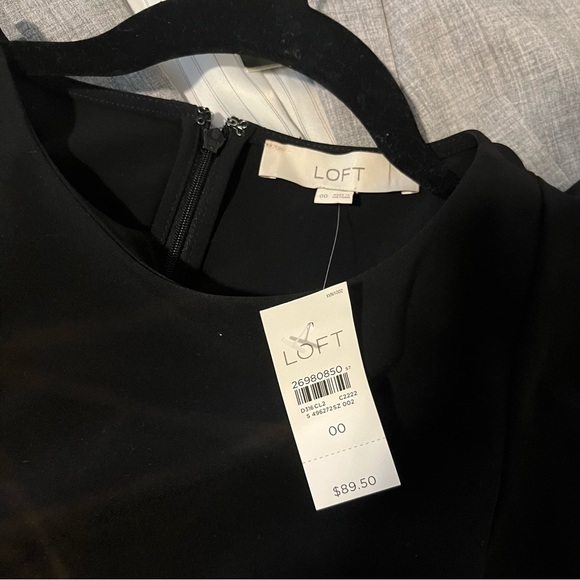 LOFT Flutter Belted Flare Dress NWT - Picture 4 of 5